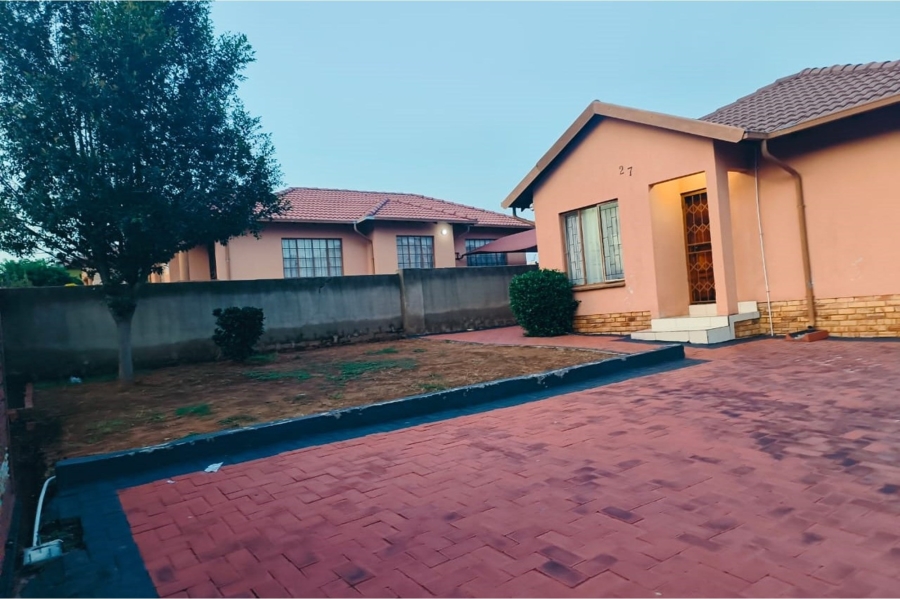 3 Bedroom Property for Sale in Tlhabane West North West